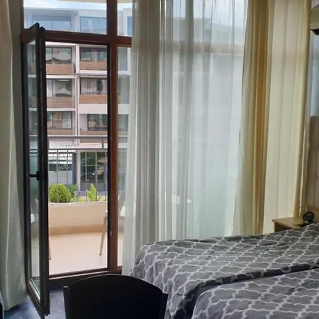 Grenada Apartament 16B *